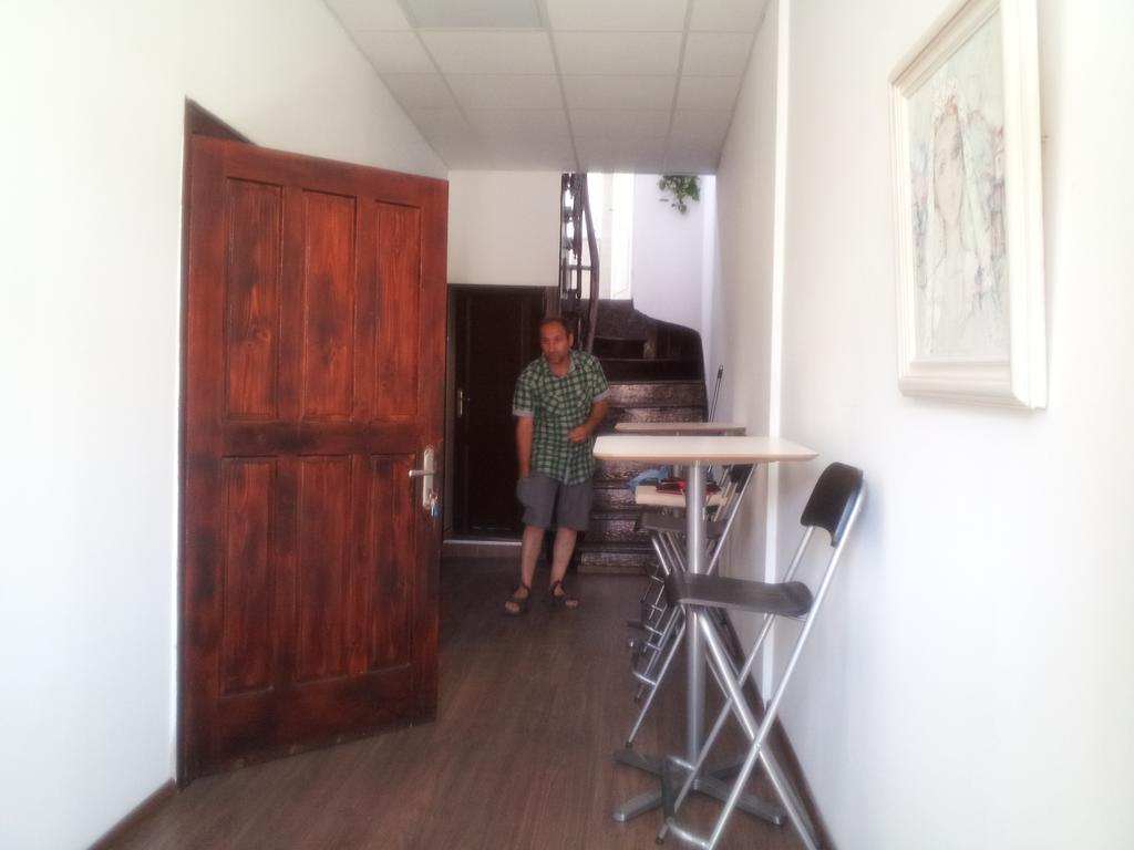Old House Hostel Burgas Ngoại thất bức ảnh