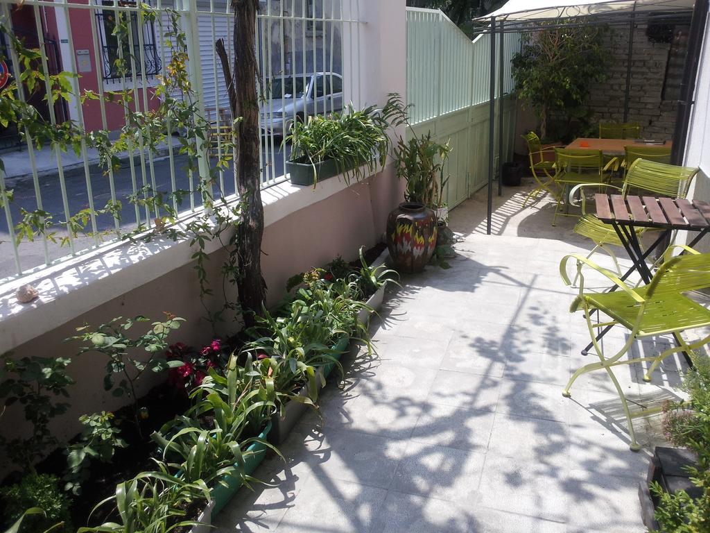 Old House Hostel Burgas Ngoại thất bức ảnh