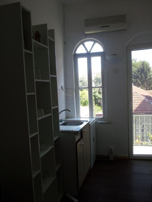 Old House Hostel Burgas Ngoại thất bức ảnh
